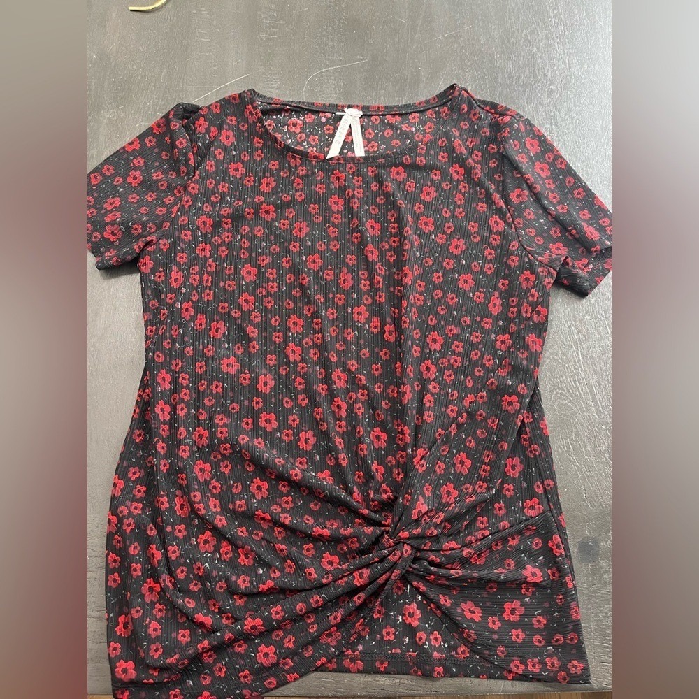 Jo&Co Womens Red Black Floral Ribbed Twist Front Short Sleeve Top Size Large‎